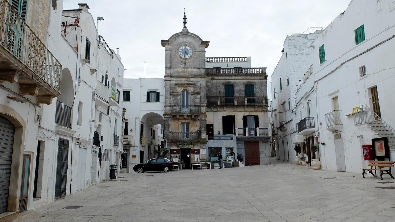 הוילה צ'יסטרנינו Casetta In Piazza מראה חיצוני תמונה