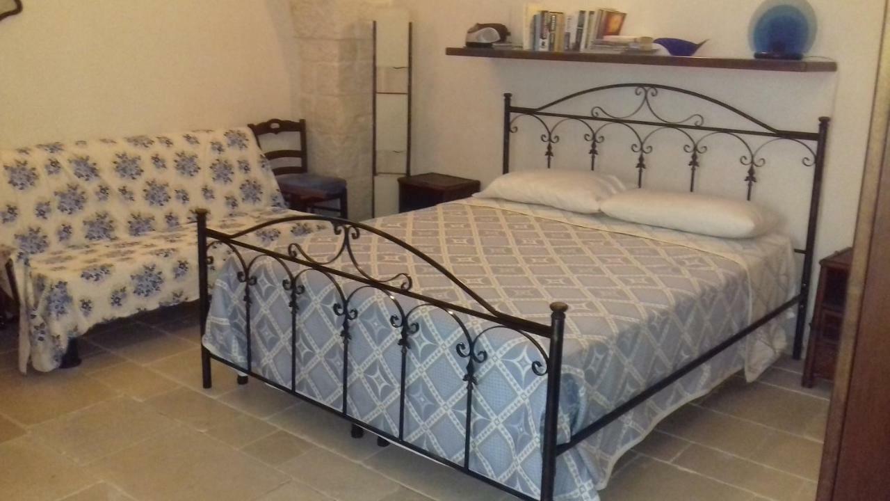 הוילה צ'יסטרנינו Casetta In Piazza מראה חיצוני תמונה